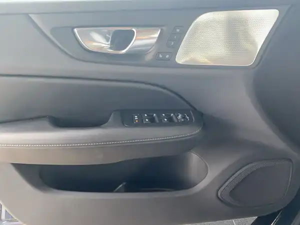 VOLVO V60 (17/23)