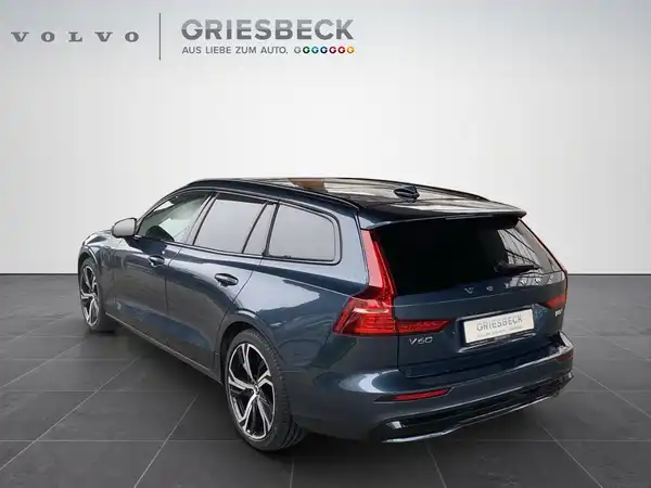 VOLVO V60 (3/23)