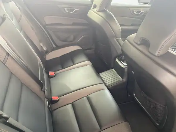 VOLVO V60 (13/21)