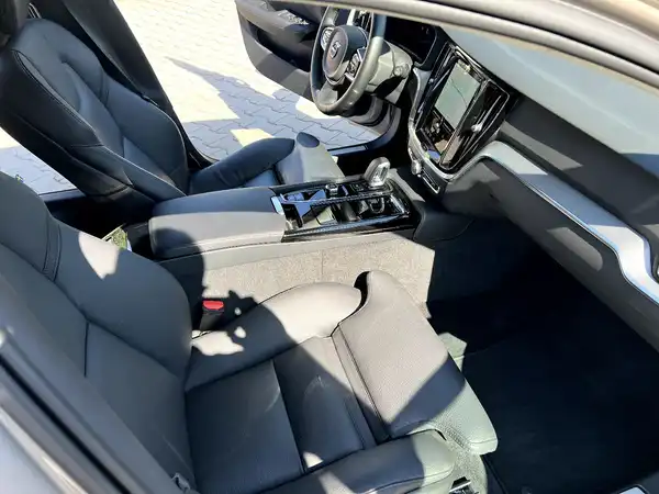 VOLVO V60 (20/26)