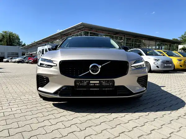 VOLVO V60 (6/26)