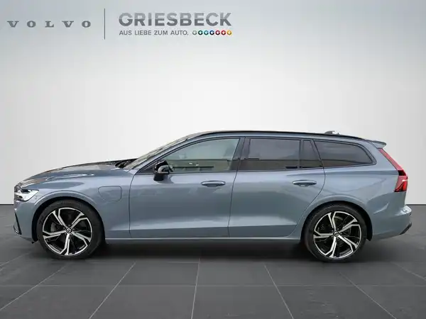 VOLVO V60 (2/23)