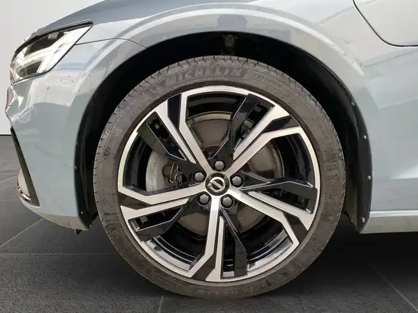 VOLVO V60 (15/23)