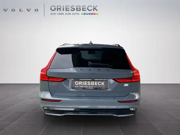 VOLVO V60 (4/23)