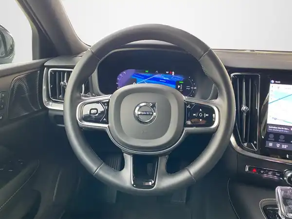 VOLVO V60 (10/23)
