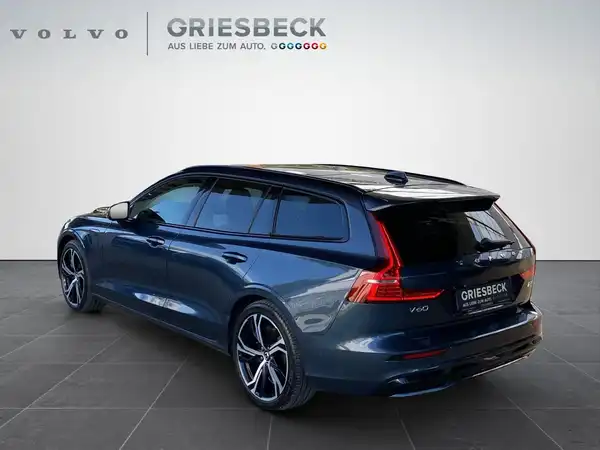 VOLVO V60 (3/23)