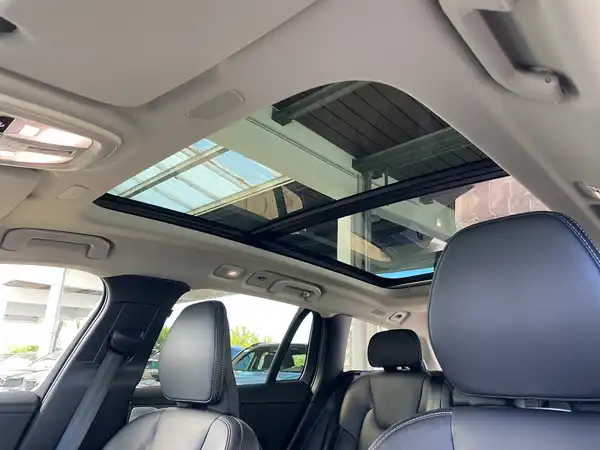VOLVO V60 (21/23)