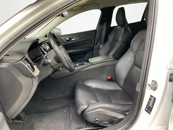 VOLVO V60 (7/20)