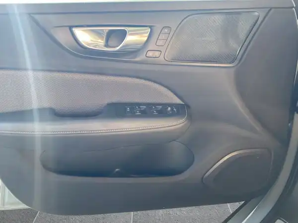 VOLVO V60 (17/22)