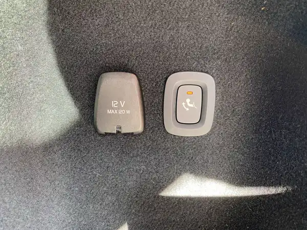 VOLVO V60 (21/22)