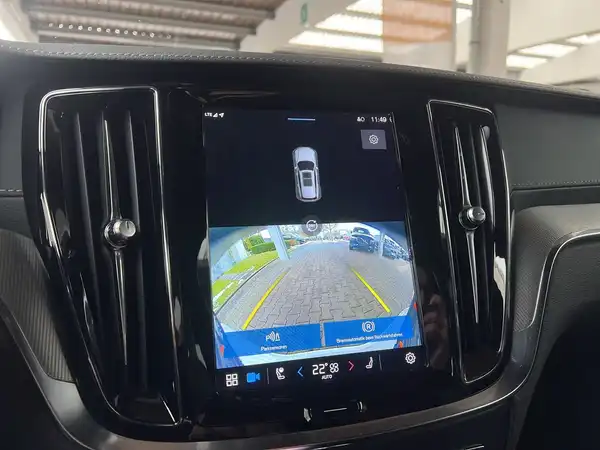 VOLVO V60 (18/22)