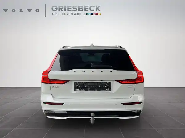VOLVO V60 (4/22)