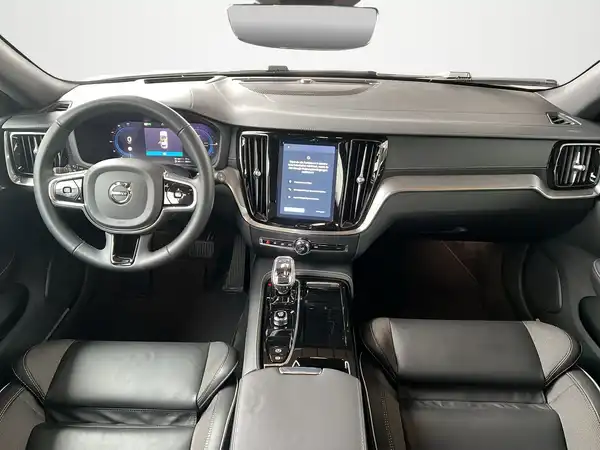 VOLVO V60 (8/22)