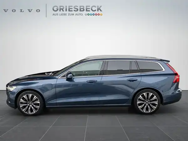 VOLVO V60 (2/23)