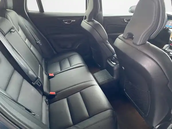 VOLVO V60 (13/23)