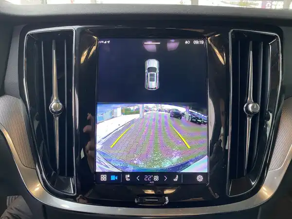 VOLVO V60 (19/23)