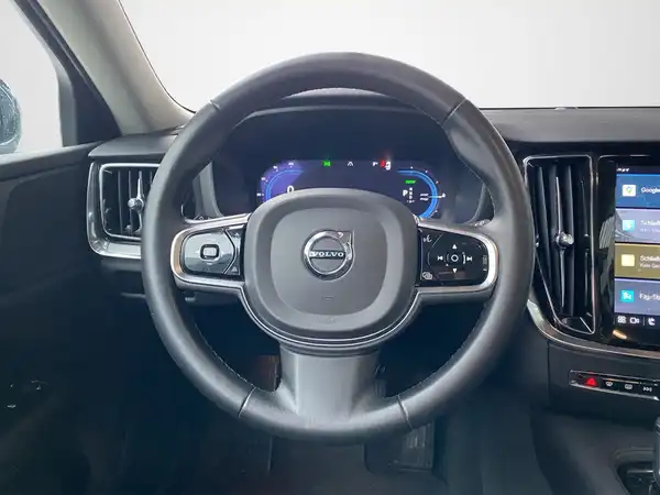 VOLVO V60 (10/23)