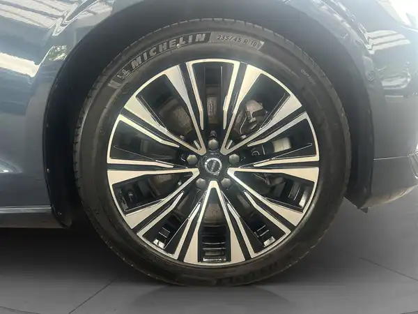 VOLVO V60 (14/17)