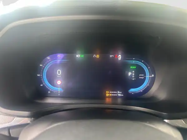 VOLVO V60 (16/17)