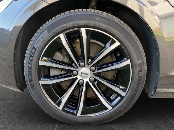 VOLVO V60 (15/21)