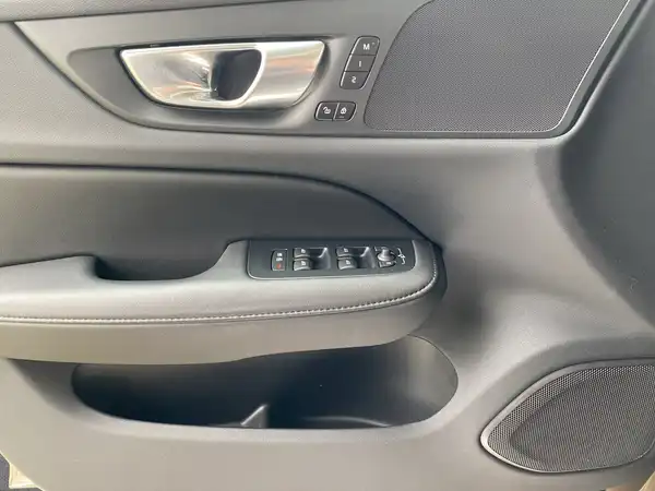 VOLVO V60 (17/21)