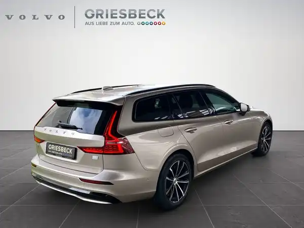VOLVO V60 (5/21)