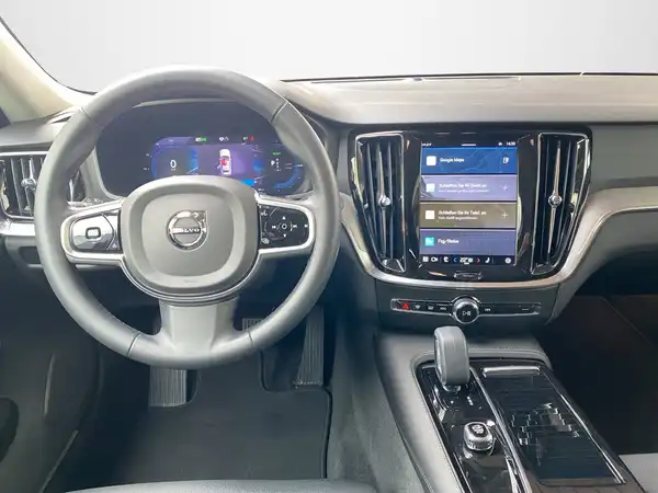 VOLVO V60 (8/21)