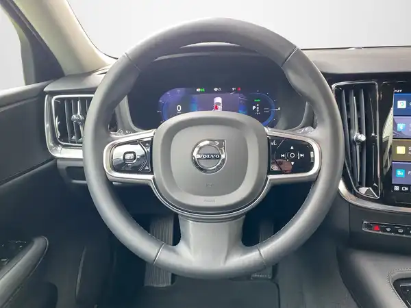VOLVO V60 (10/21)