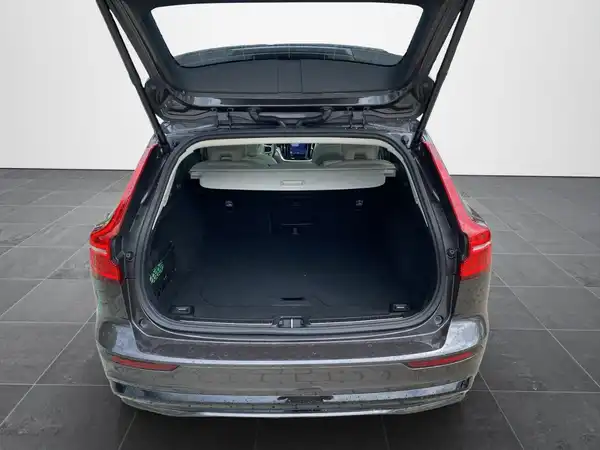 VOLVO V60 (14/23)