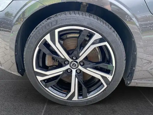 VOLVO V60 (15/23)