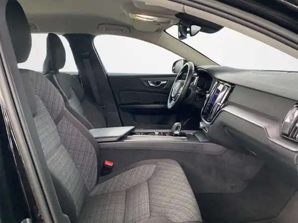 VOLVO V60 (12/20)