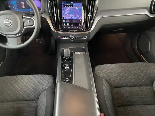 VOLVO V60 (9/20)