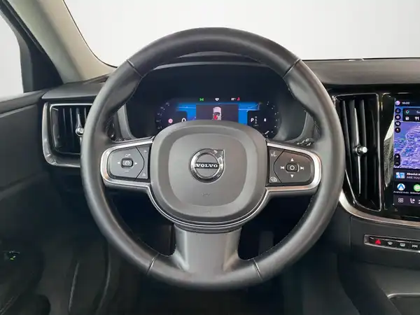 VOLVO V60 (10/20)