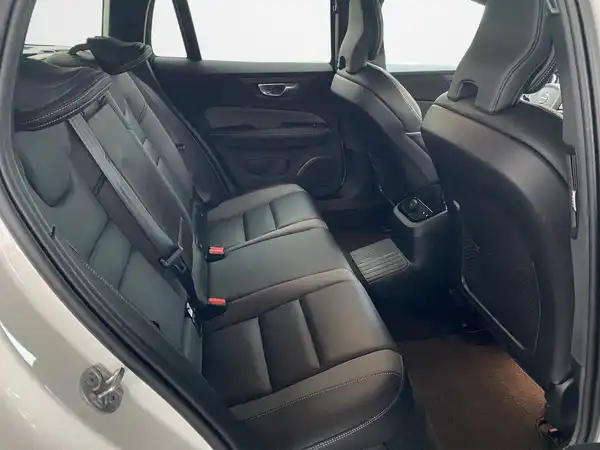 VOLVO V60 (14/23)