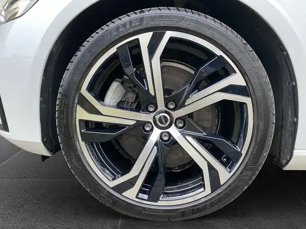VOLVO V60 (16/23)