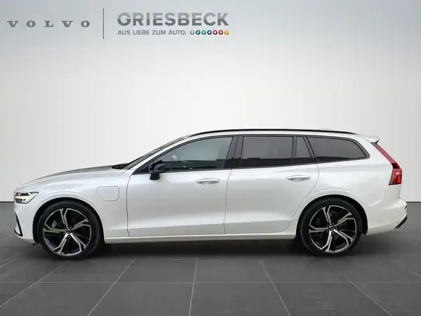 VOLVO V60 (3/23)