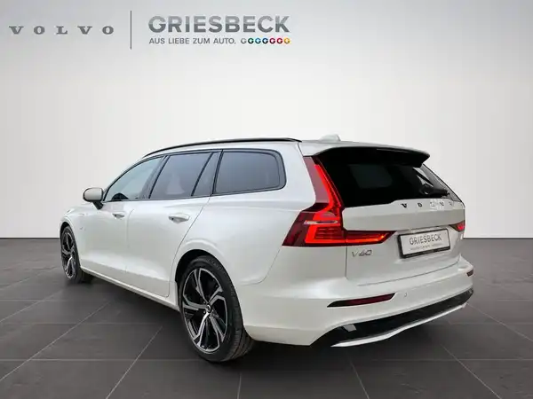 VOLVO V60 (4/23)