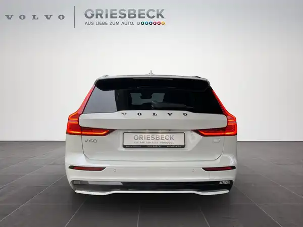 VOLVO V60 (5/23)