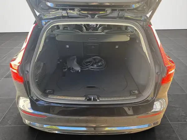 VOLVO V60 (14/22)