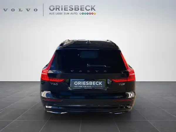 VOLVO V60 (4/22)