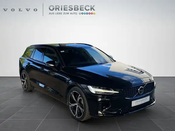 VOLVO V60 (6/22)
