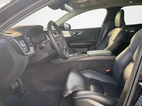 VOLVO V60 (7/22)