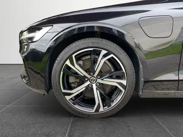 VOLVO V60 (15/19)