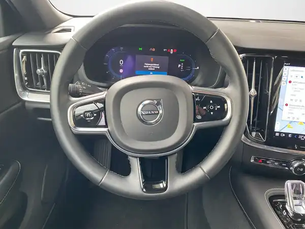 VOLVO V60 (10/19)