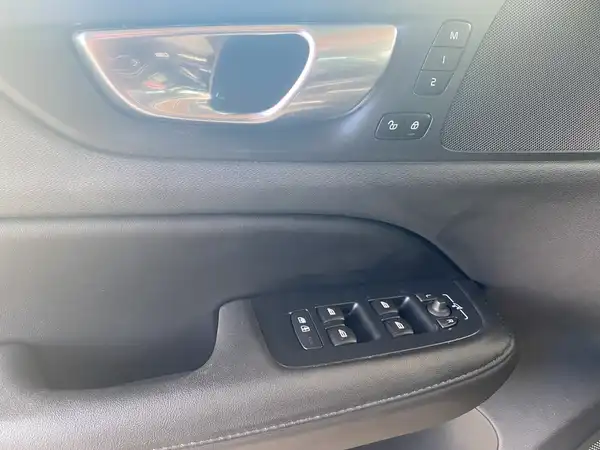 VOLVO V60 (17/18)