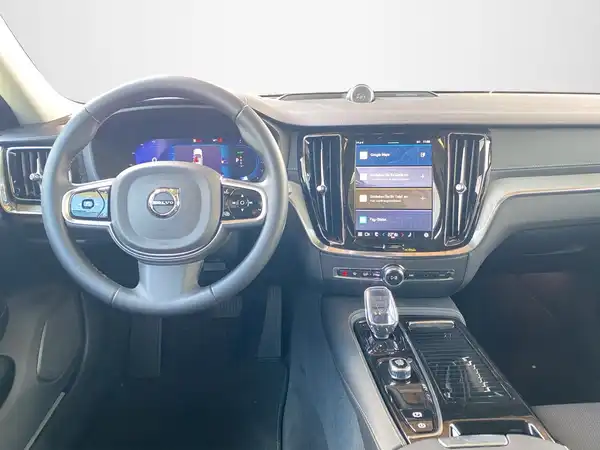 VOLVO V60 (8/21)