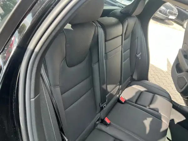 VOLVO V60 (17/28)