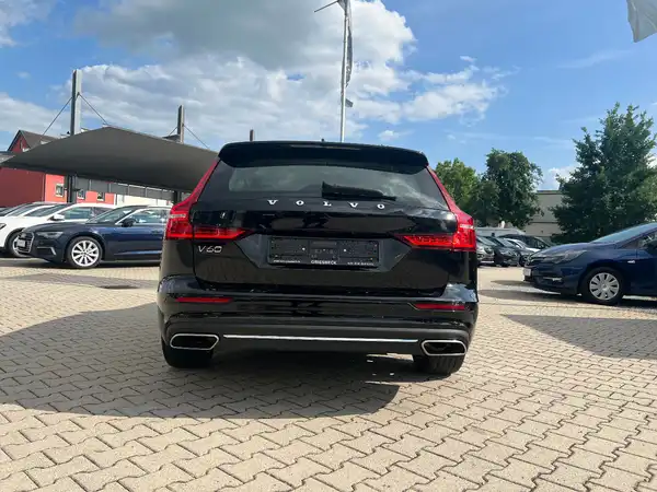 VOLVO V60 (3/28)