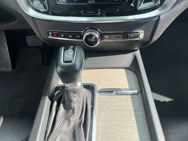 VOLVO V60 (25/28)