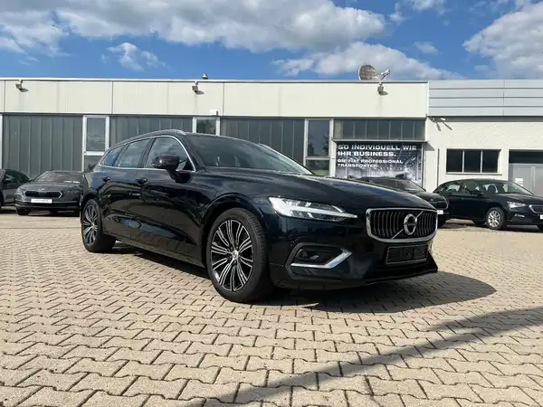 VOLVO V60 (5/28)